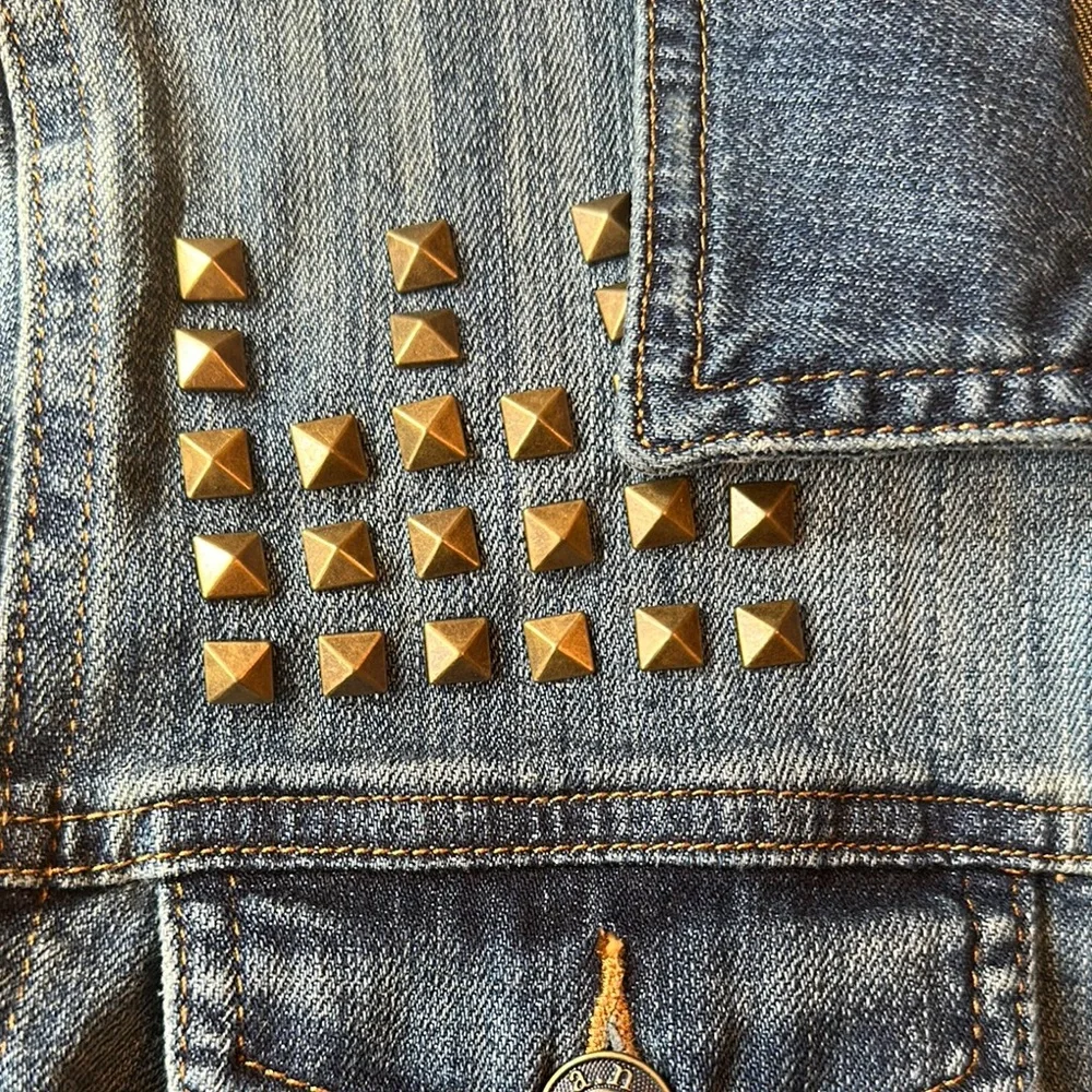 Women’s a.n.a Studded Denim Jacket - Picture 4 of 11